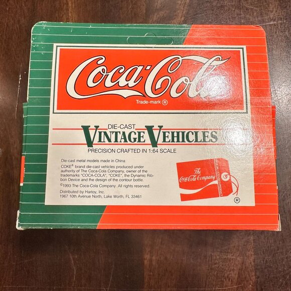 Coca-Cola Die-Cast Vintage GMC Truck 1:64 Scale T-70 - Picture 2 of 5